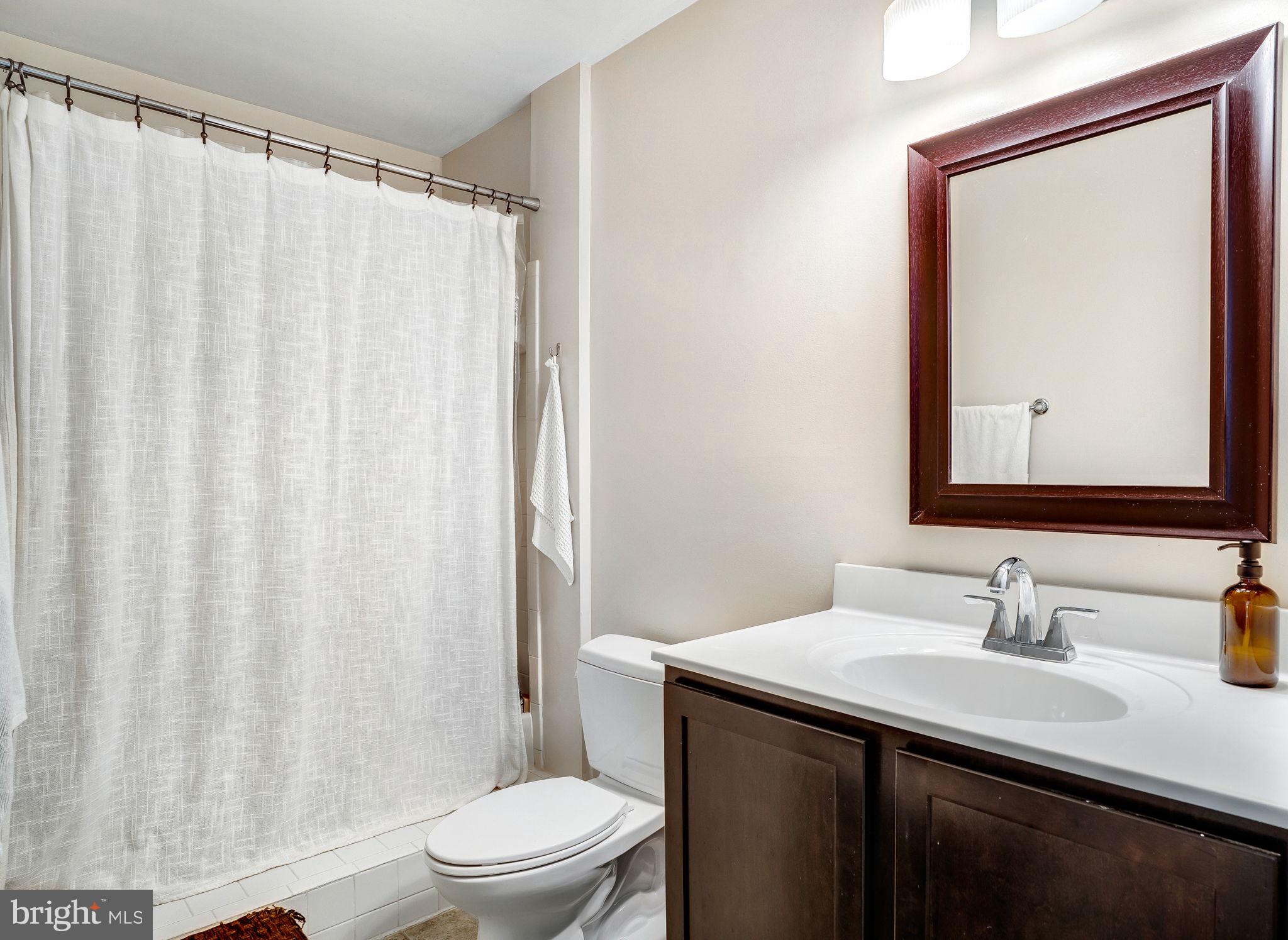 VILLA RIDGE CONDOMINIUMS - Residential