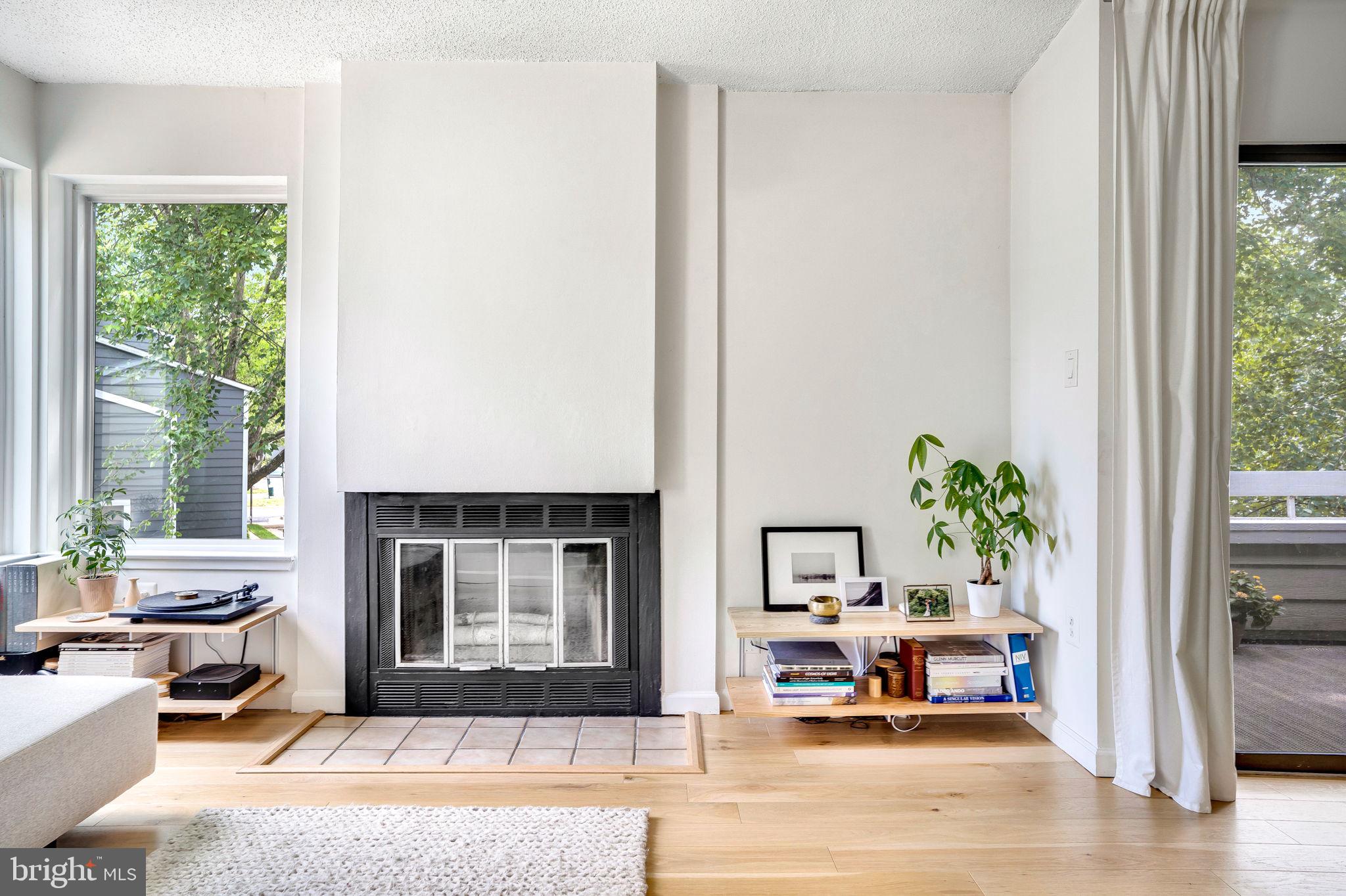 VILLA RIDGE CONDOMINIUMS - Residential