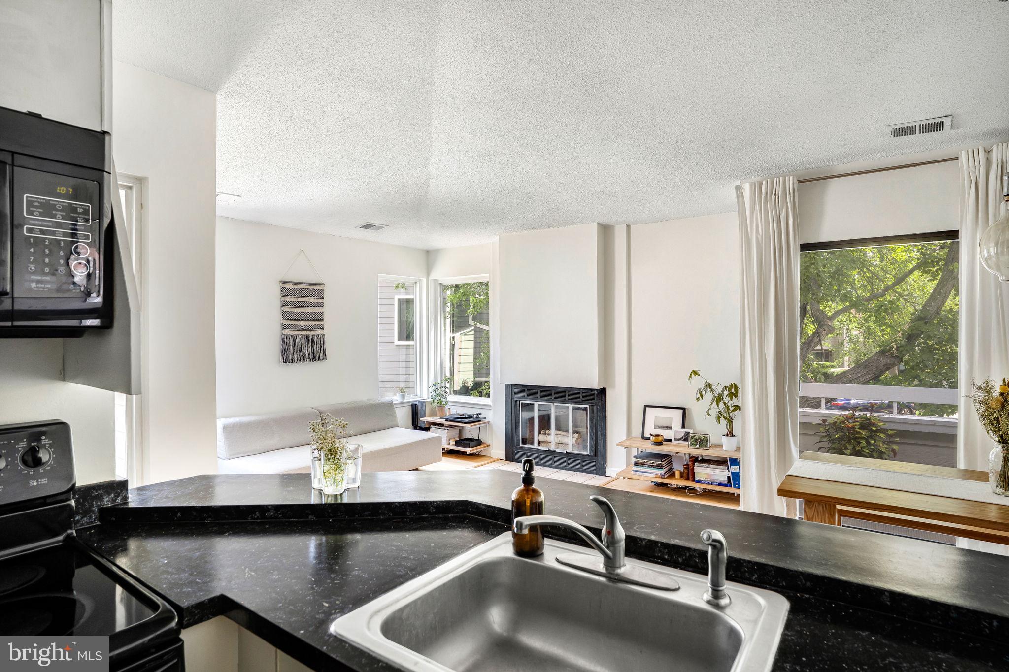 VILLA RIDGE CONDOMINIUMS - Residential