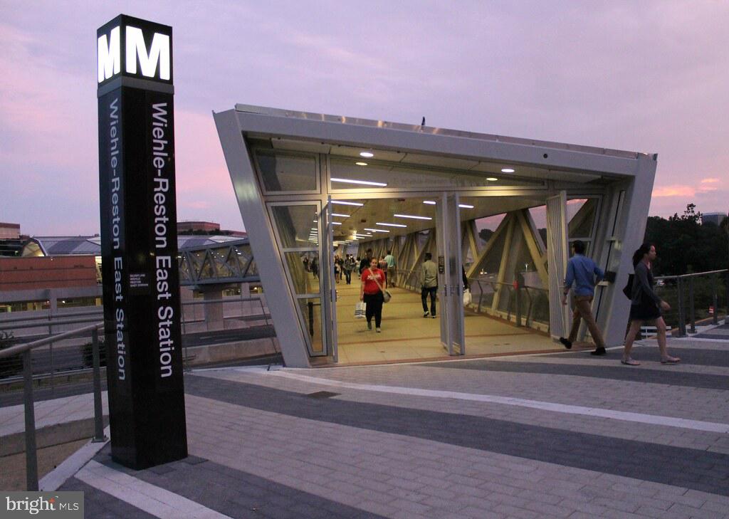 VILLA RIDGE CONDOMINIUMS - Residential