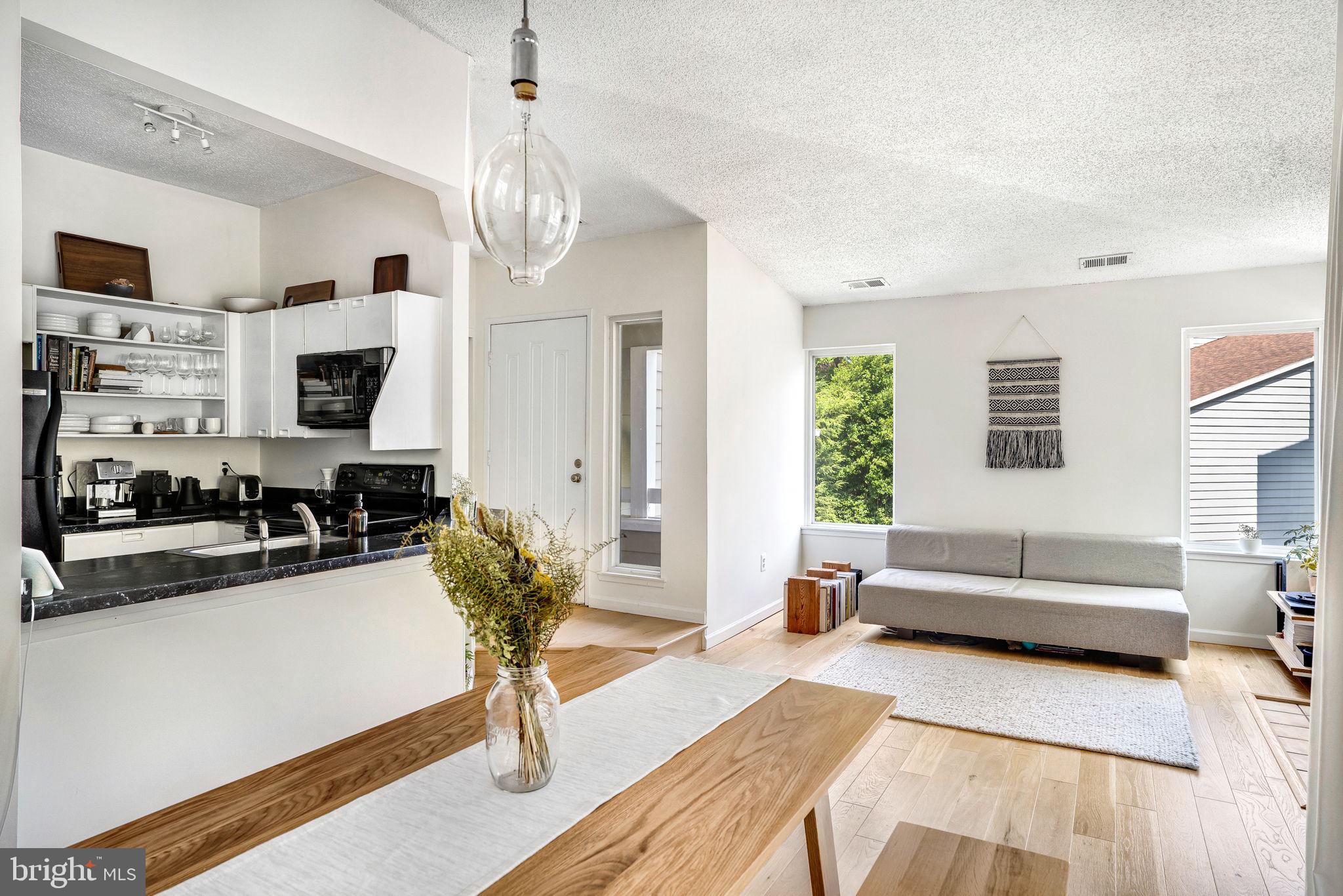 VILLA RIDGE CONDOMINIUMS - Residential