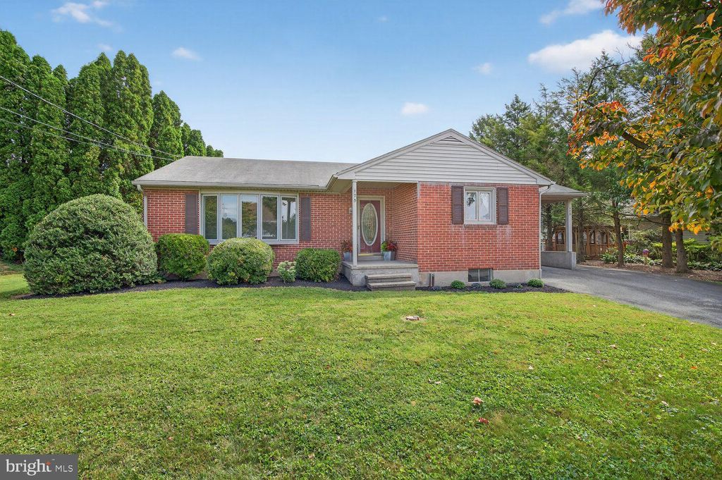 Photo of 175 Eastbrook Road, RONKS, PA 17572 (MLS # PALA2074588)