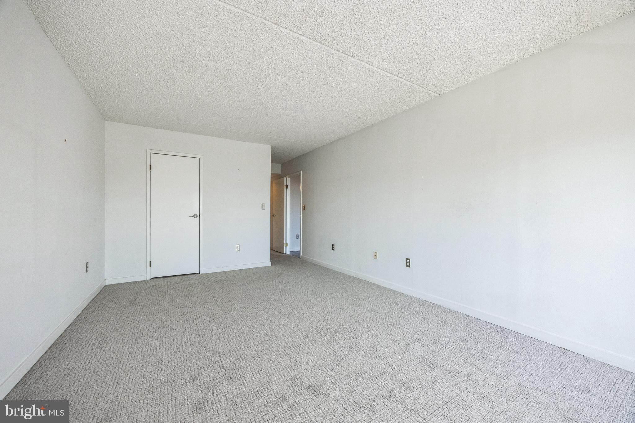 ABBOTTS SQUARE - Residential