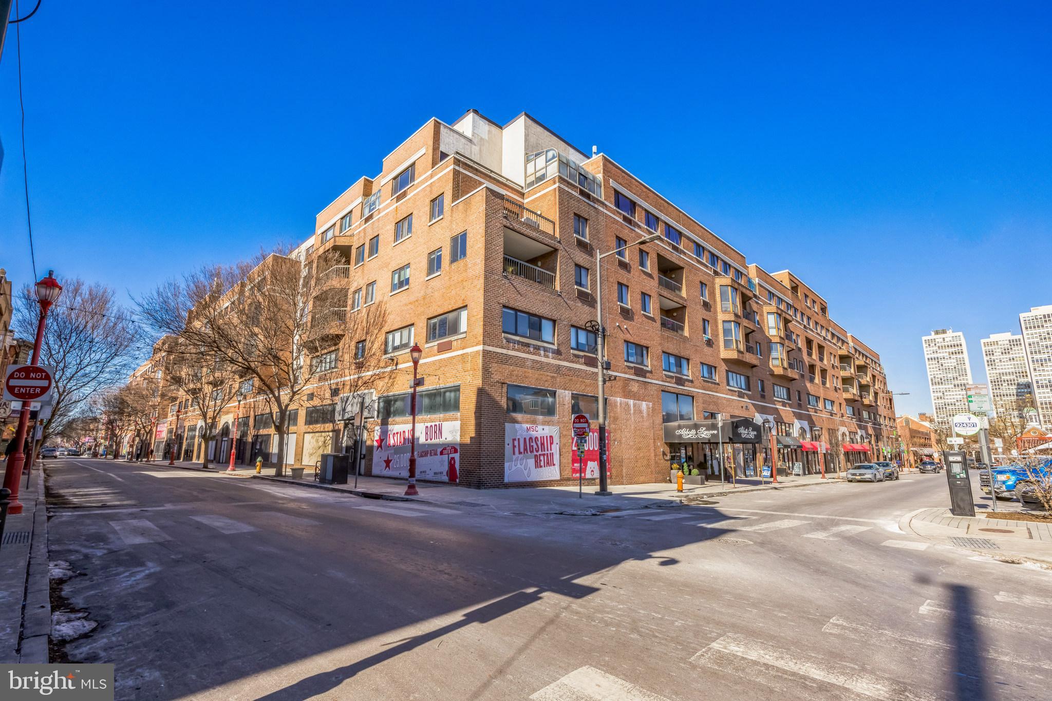 ABBOTTS SQUARE - Residential