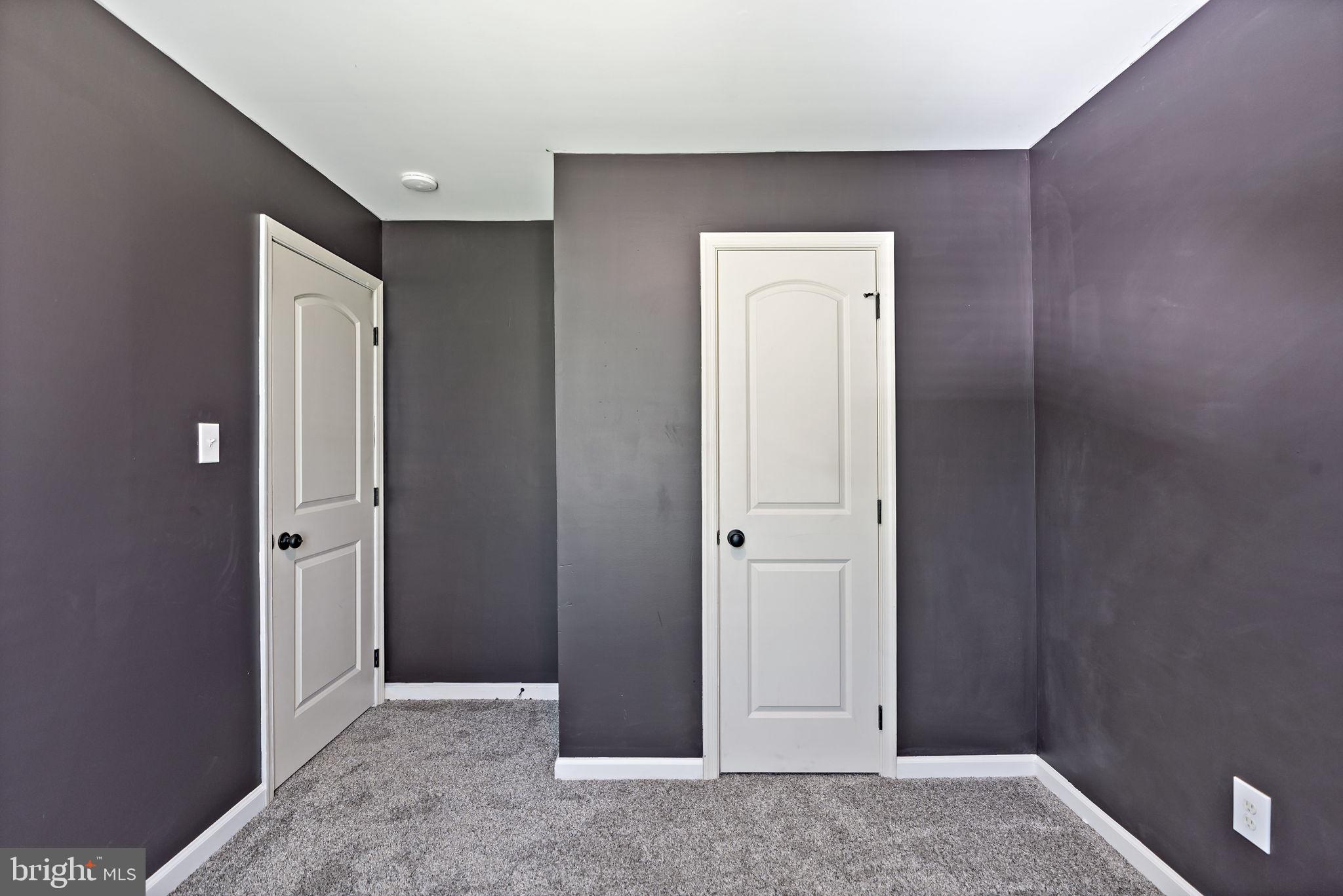 TABLER STATION MANOR - Residential