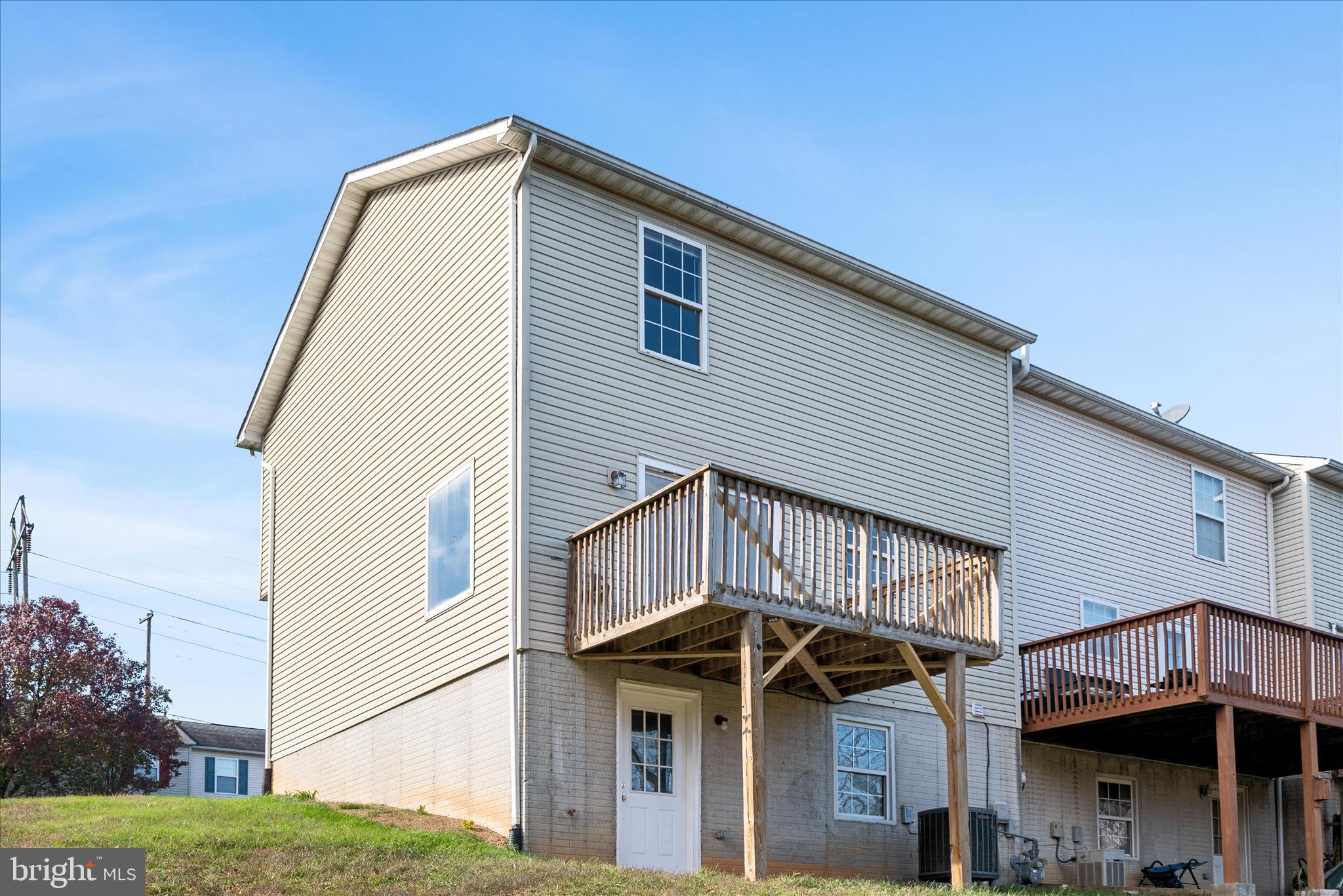 CARLISLE HEIGHTS - Residential Lease