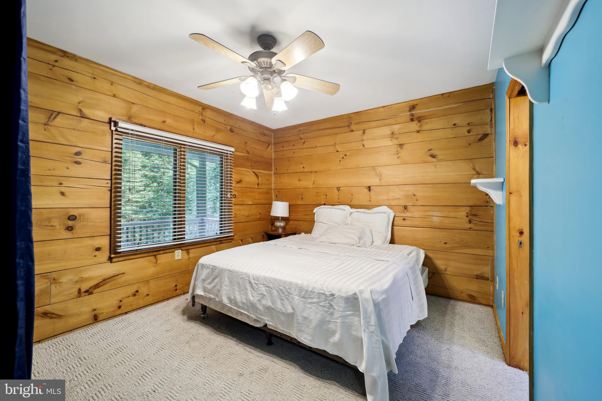 TOBACCO ROAD - Residential