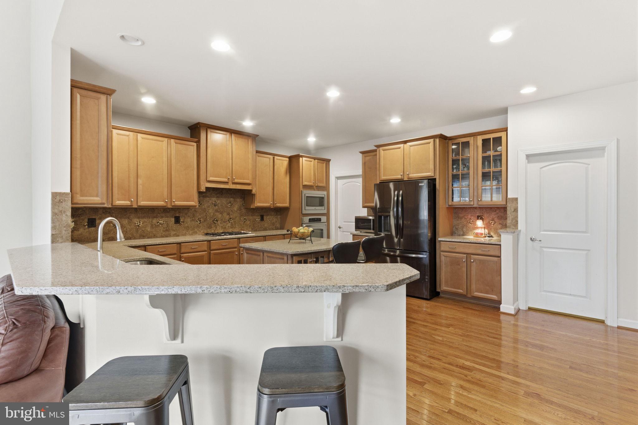 VIRGINIA MANOR CONDOMINIUM - Residential