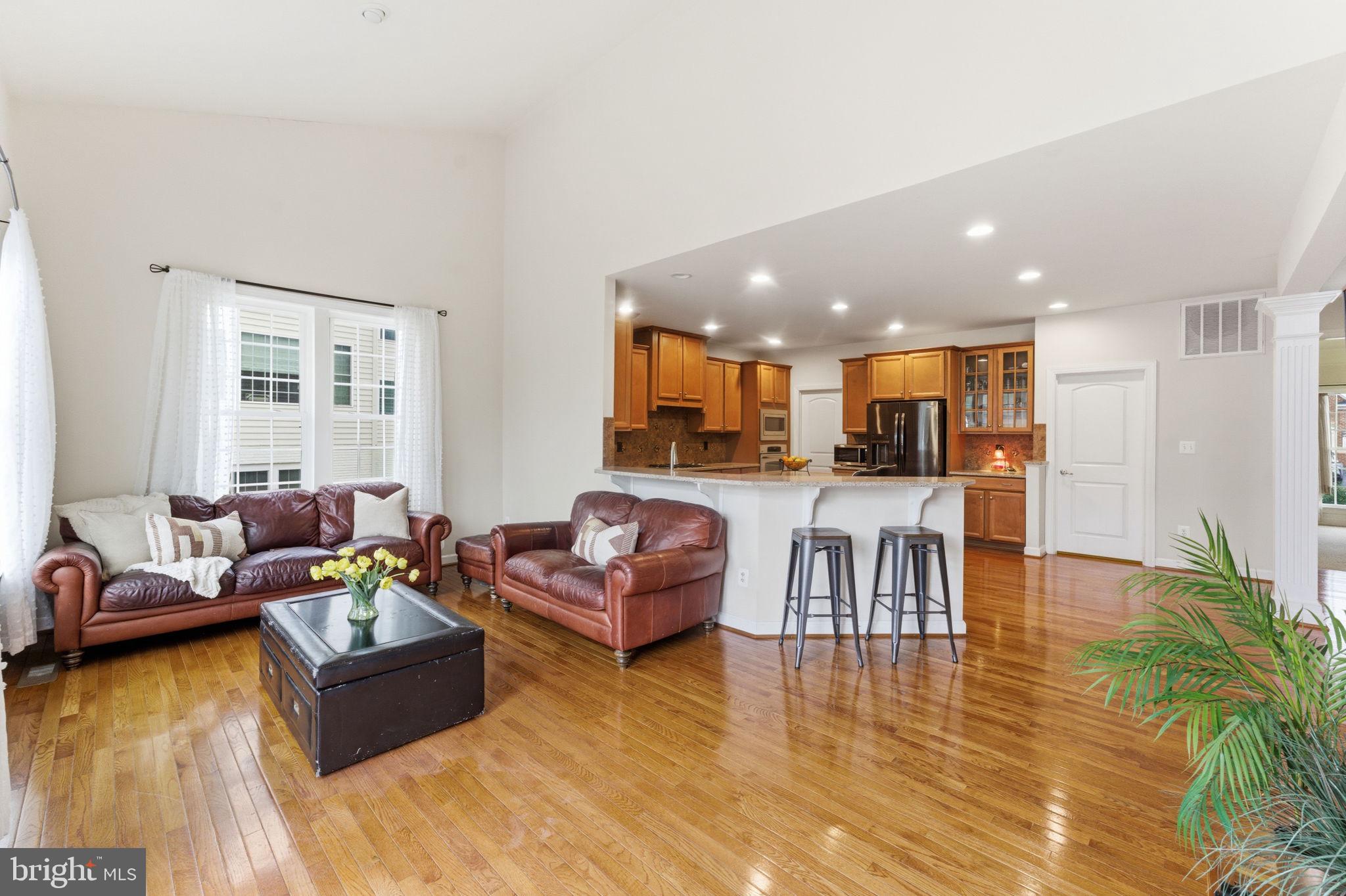 VIRGINIA MANOR CONDOMINIUM - Residential