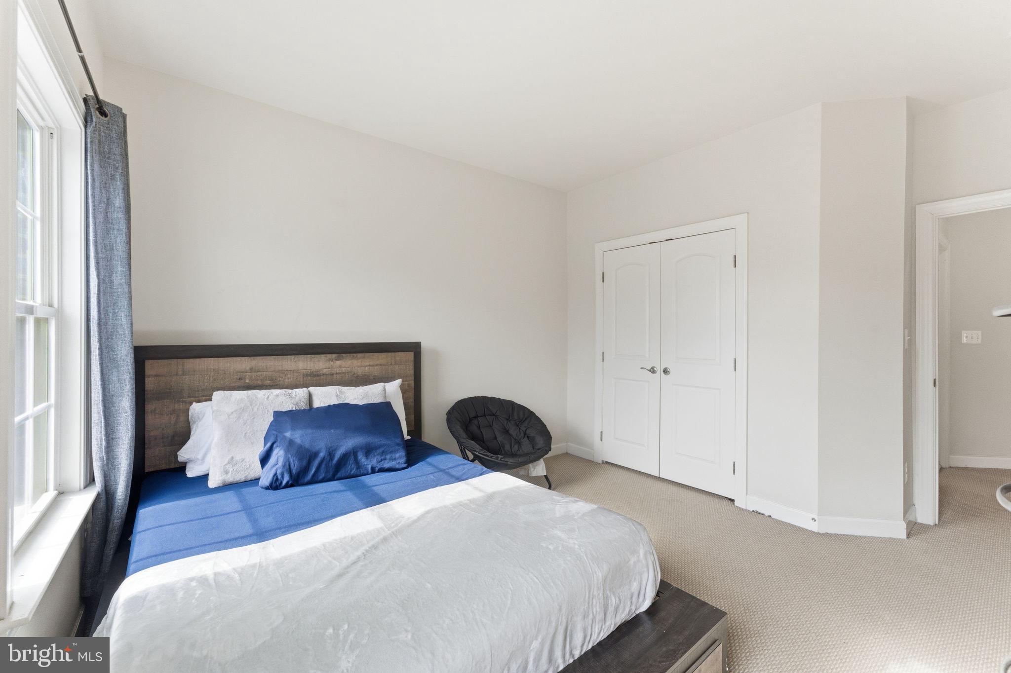 VIRGINIA MANOR CONDOMINIUM - Residential