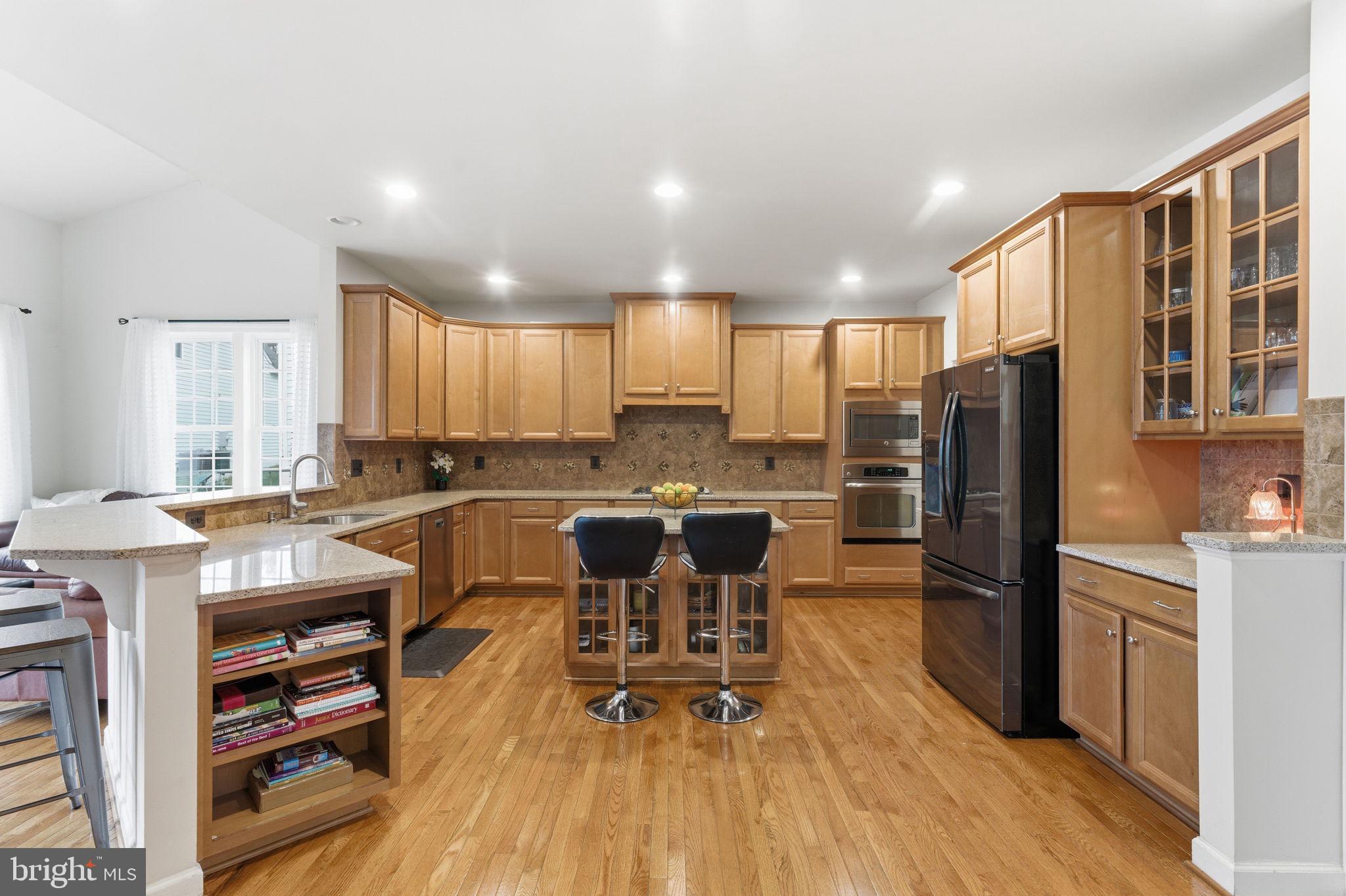 VIRGINIA MANOR CONDOMINIUM - Residential