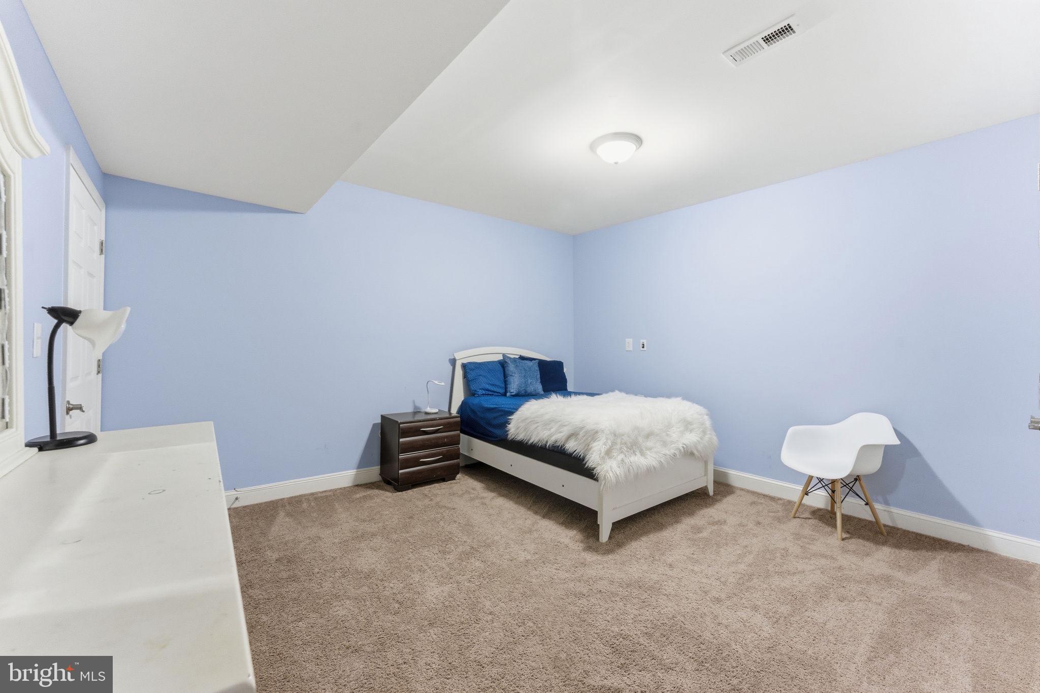 VIRGINIA MANOR CONDOMINIUM - Residential