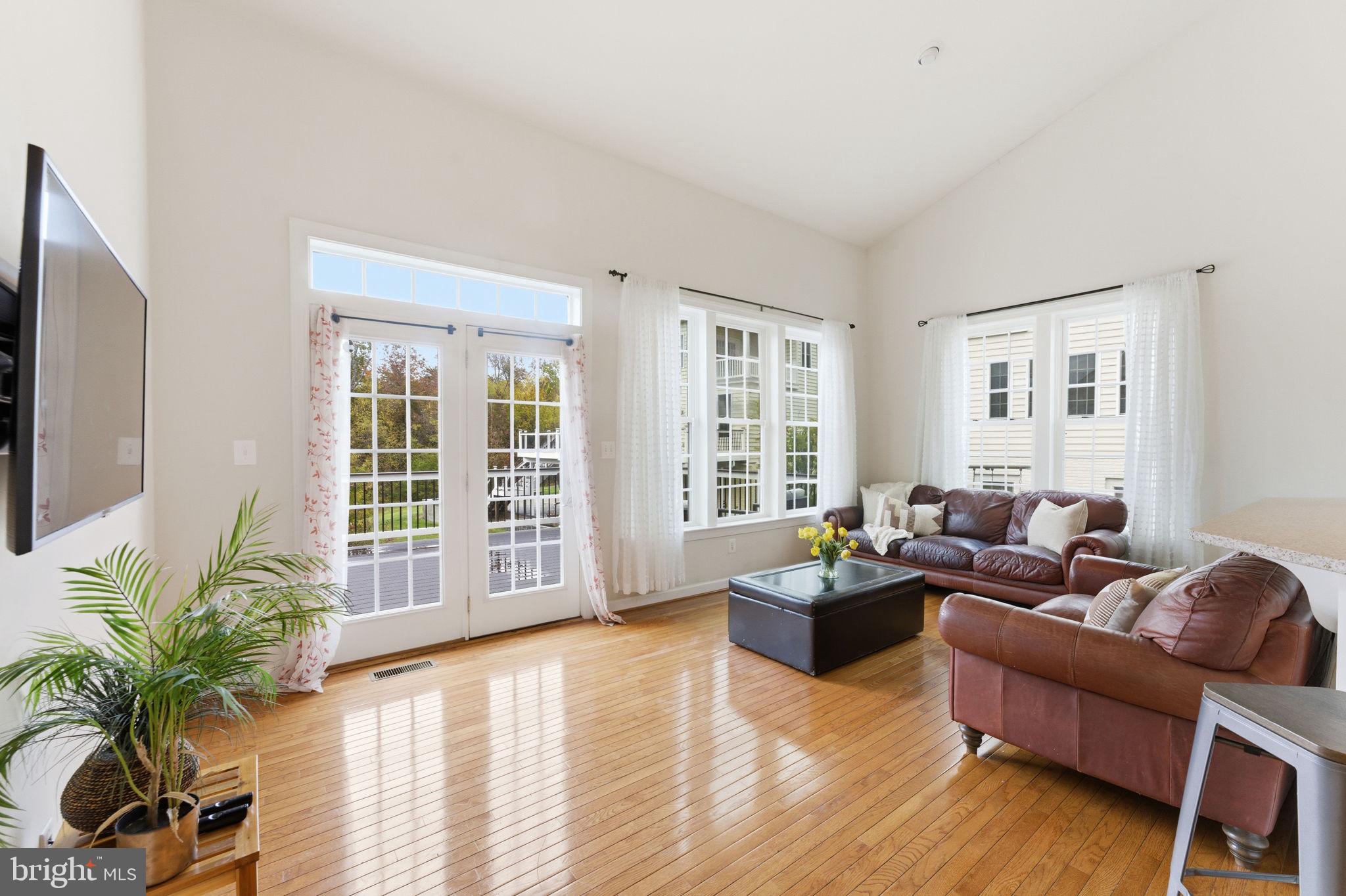 VIRGINIA MANOR CONDOMINIUM - Residential