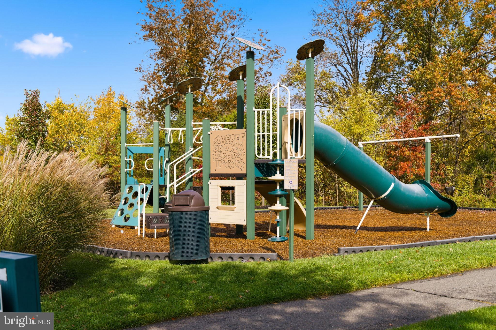 VIRGINIA MANOR CONDOMINIUM - Residential