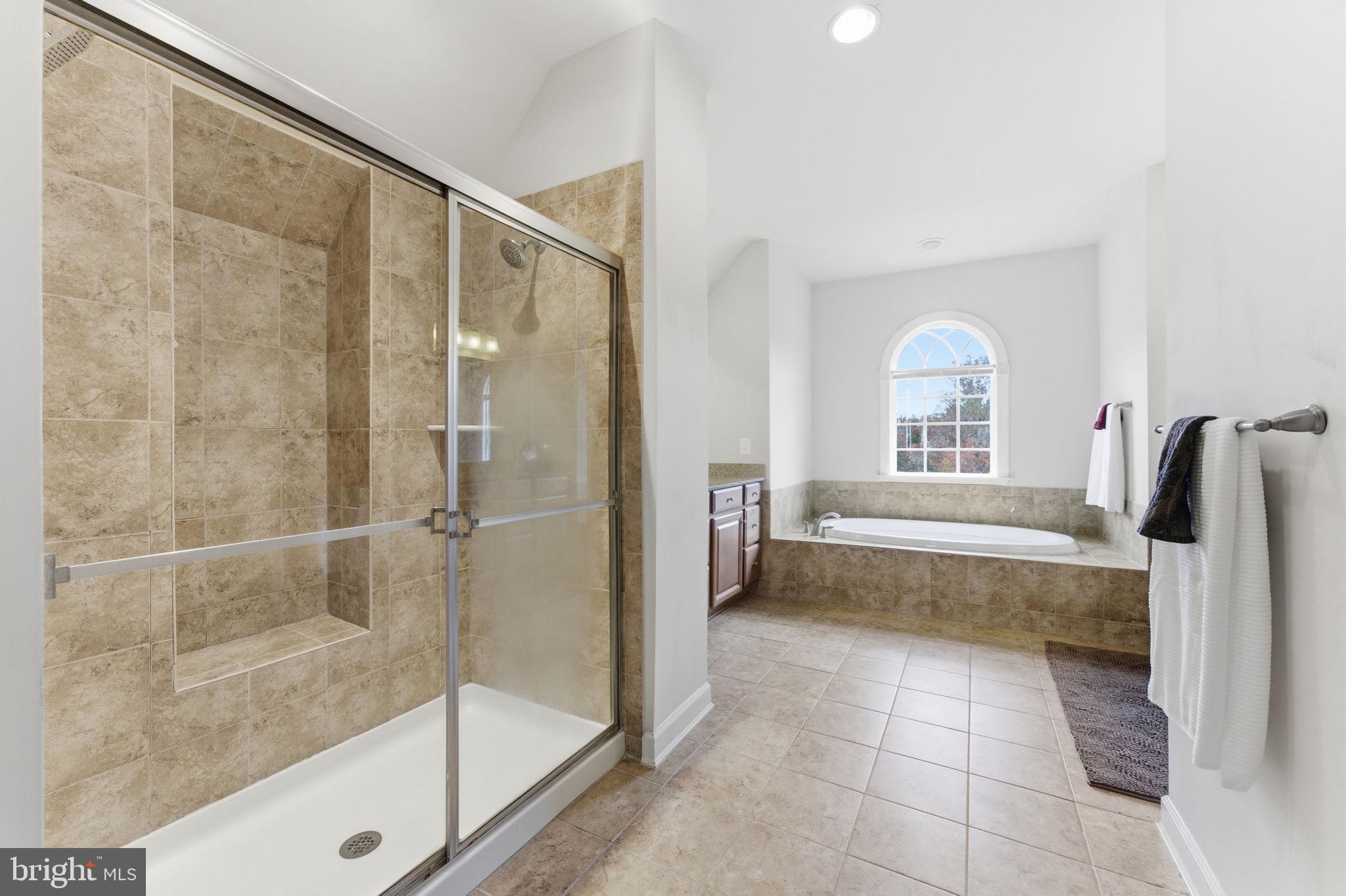 VIRGINIA MANOR CONDOMINIUM - Residential