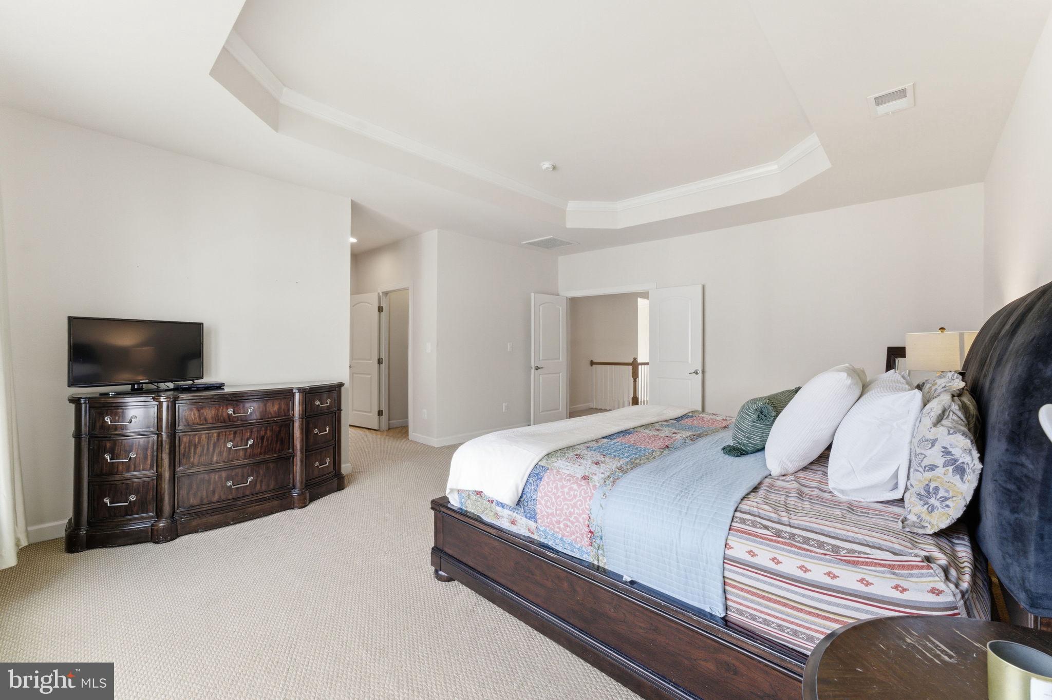 VIRGINIA MANOR CONDOMINIUM - Residential