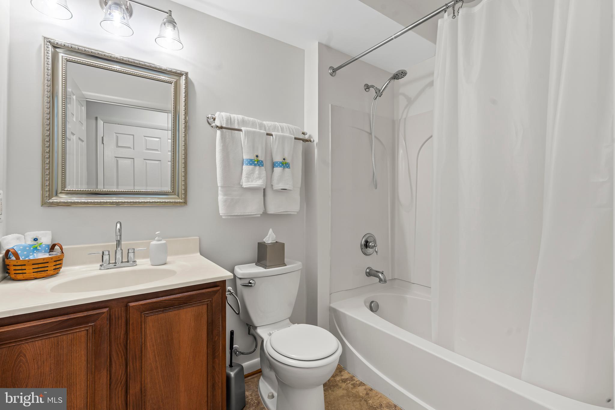 WILLOWCREST - Residential