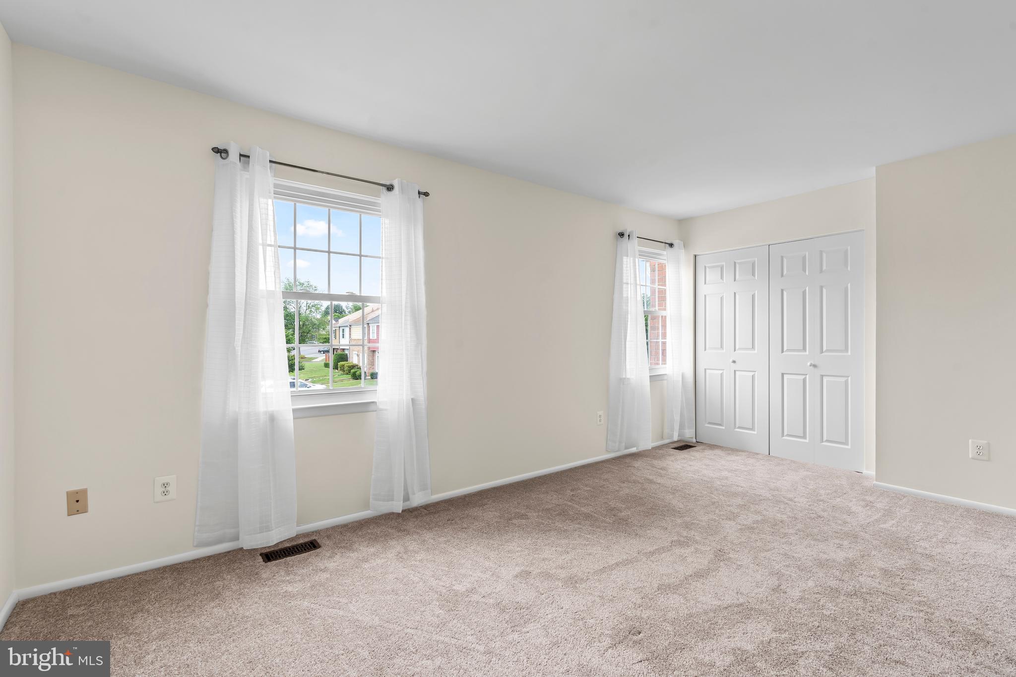 WILLOWCREST - Residential