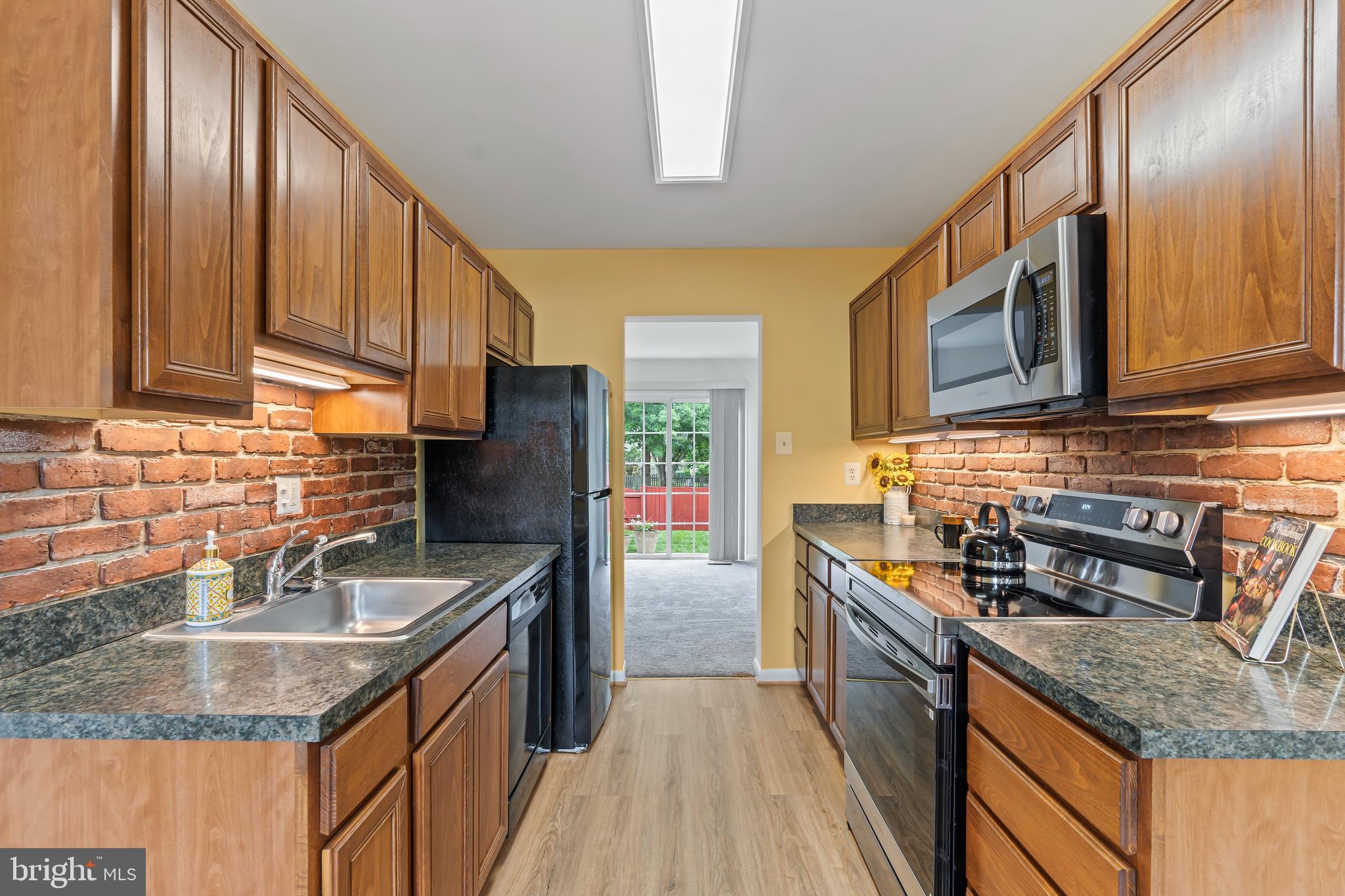 WILLOWCREST - Residential