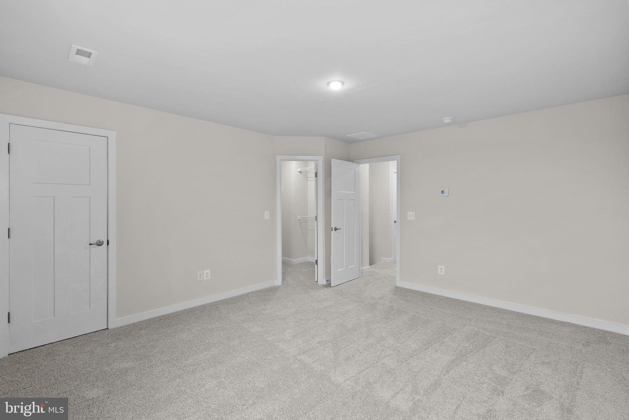 HUNTWELL WEST - Residential