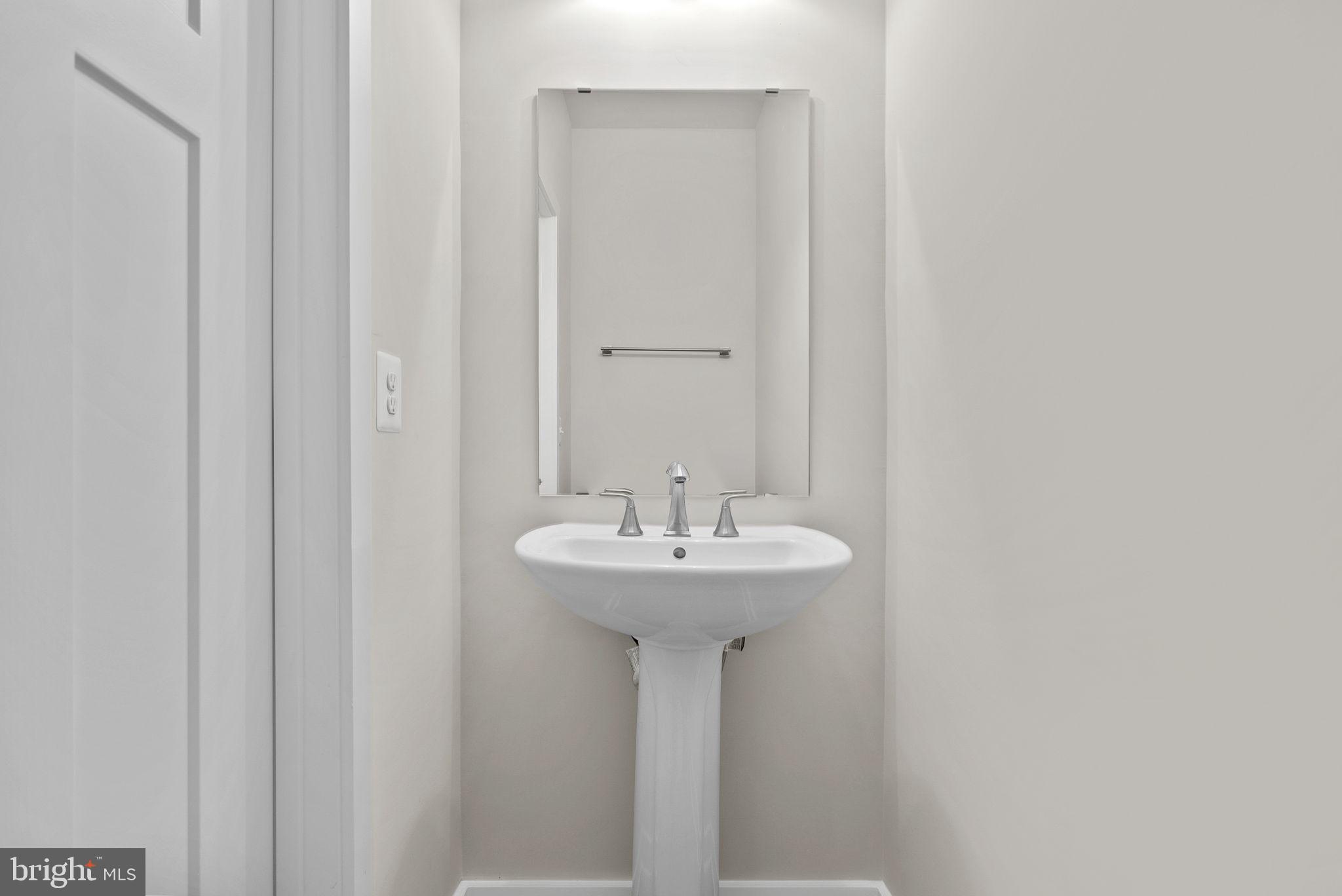 HUNTWELL WEST - Residential