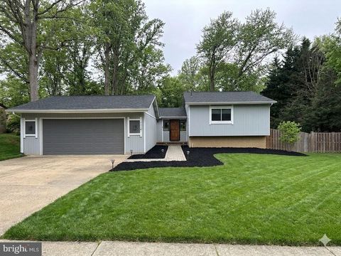 Homes For Sale - 5348 Black Oak Drive<br/> FAIRFAX, VA 22032