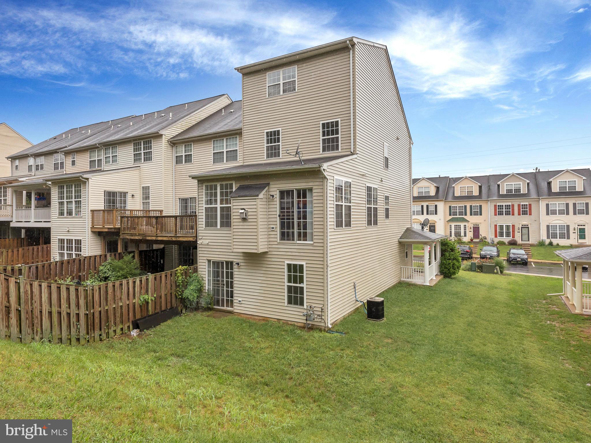 WESTVIEW CORPORATE CENTER - Residential