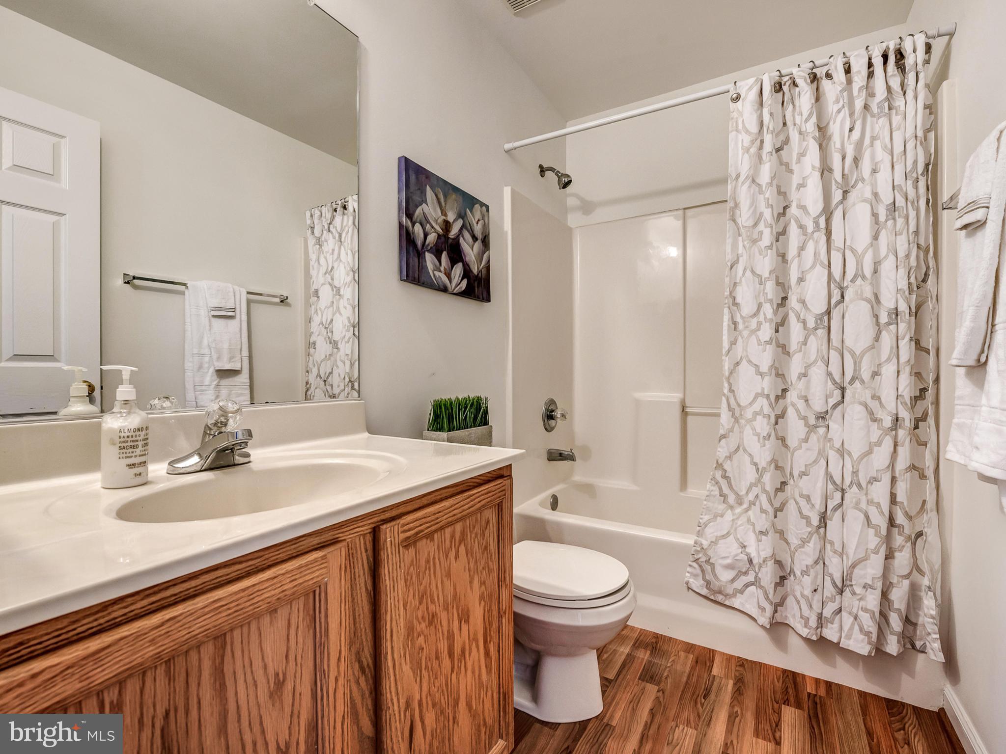 WESTVIEW CORPORATE CENTER - Residential