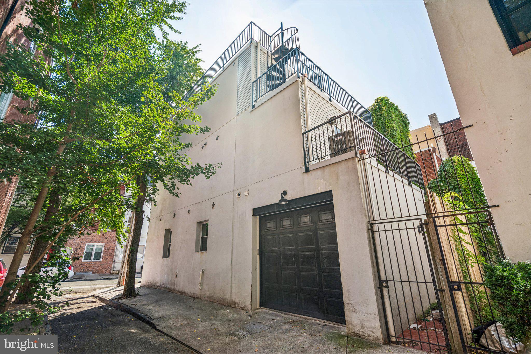 422 S 20TH STREET