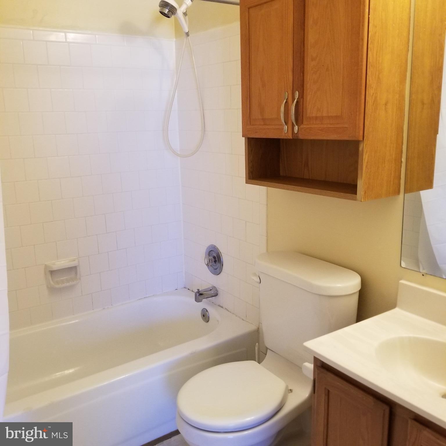 QUAIL HOLLOW - Residential