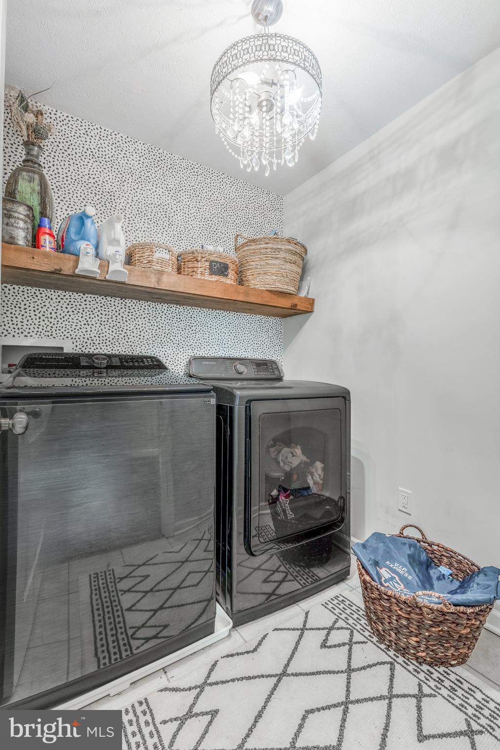 FIELDSTONE - Residential