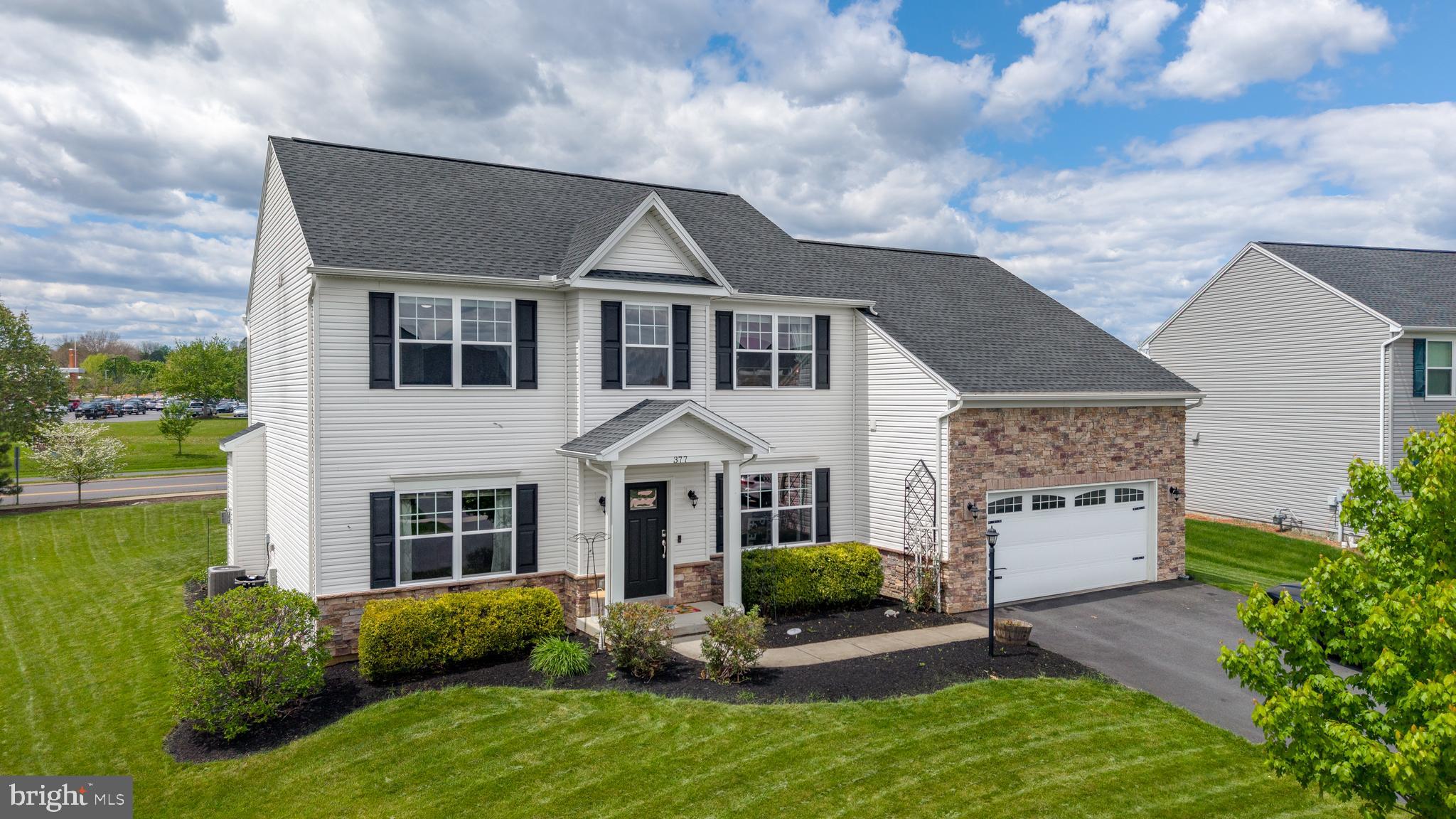 FIELDSTONE - Residential