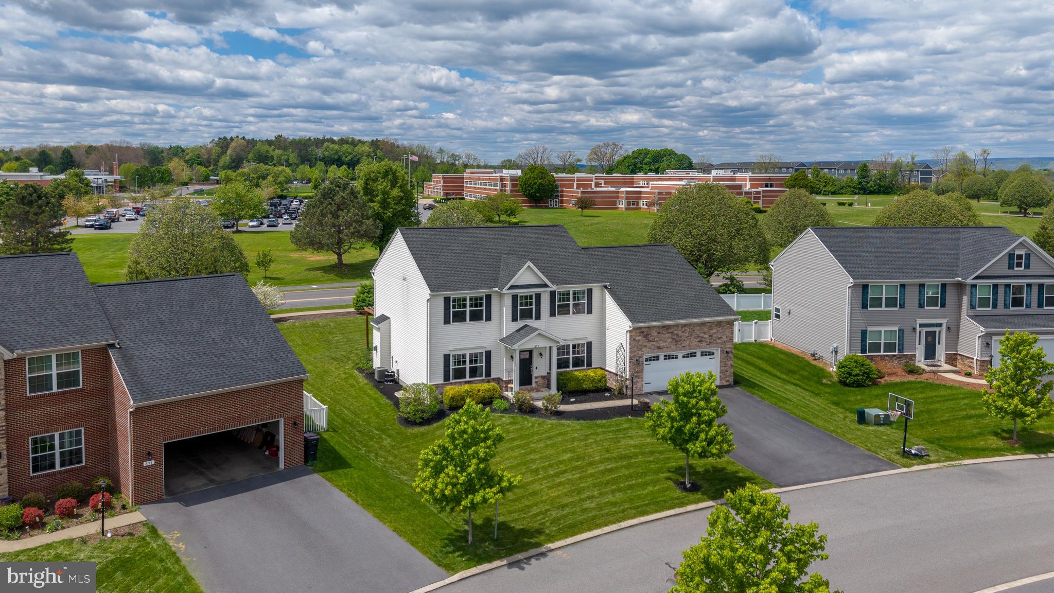 FIELDSTONE - Residential