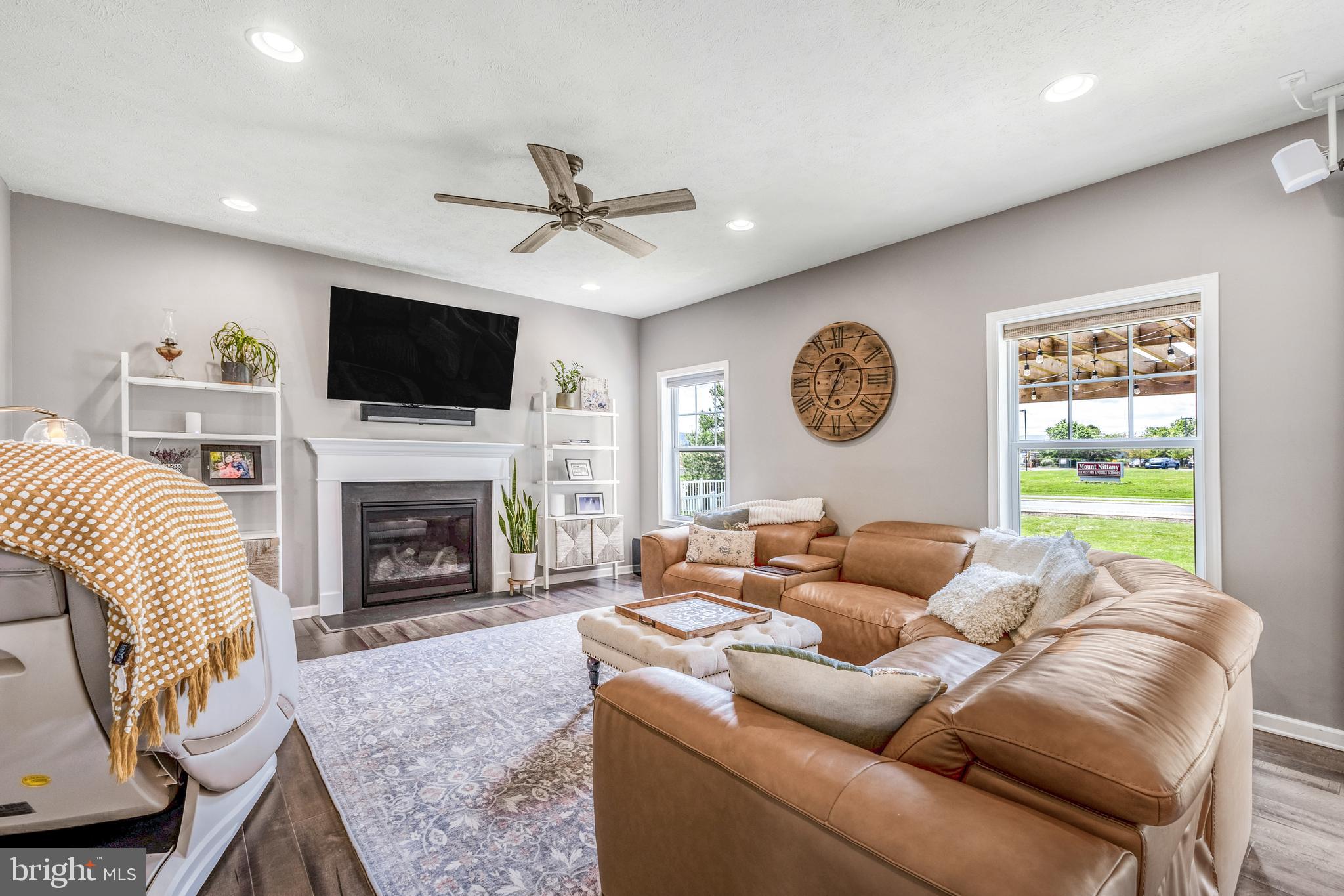 FIELDSTONE - Residential