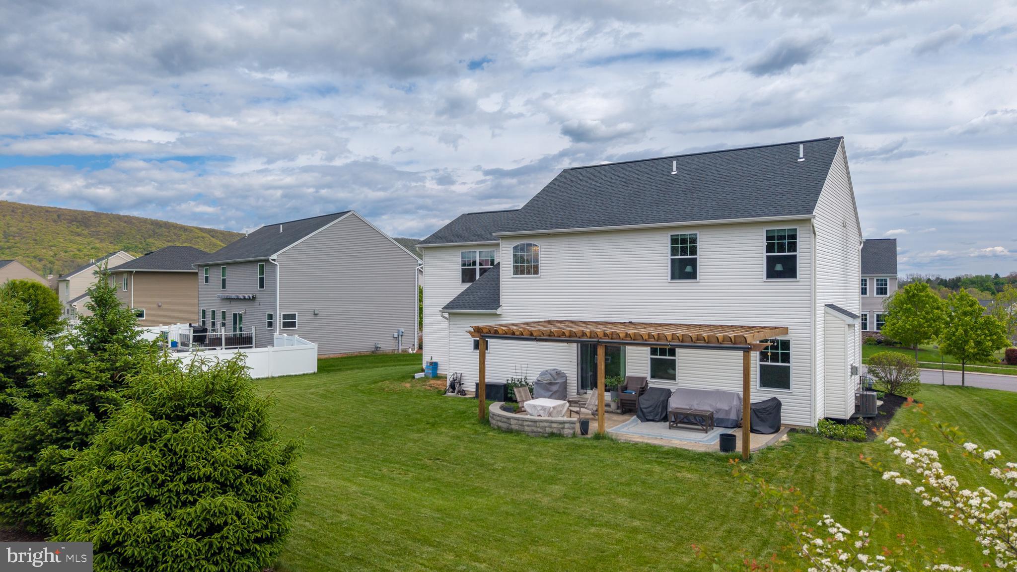 FIELDSTONE - Residential