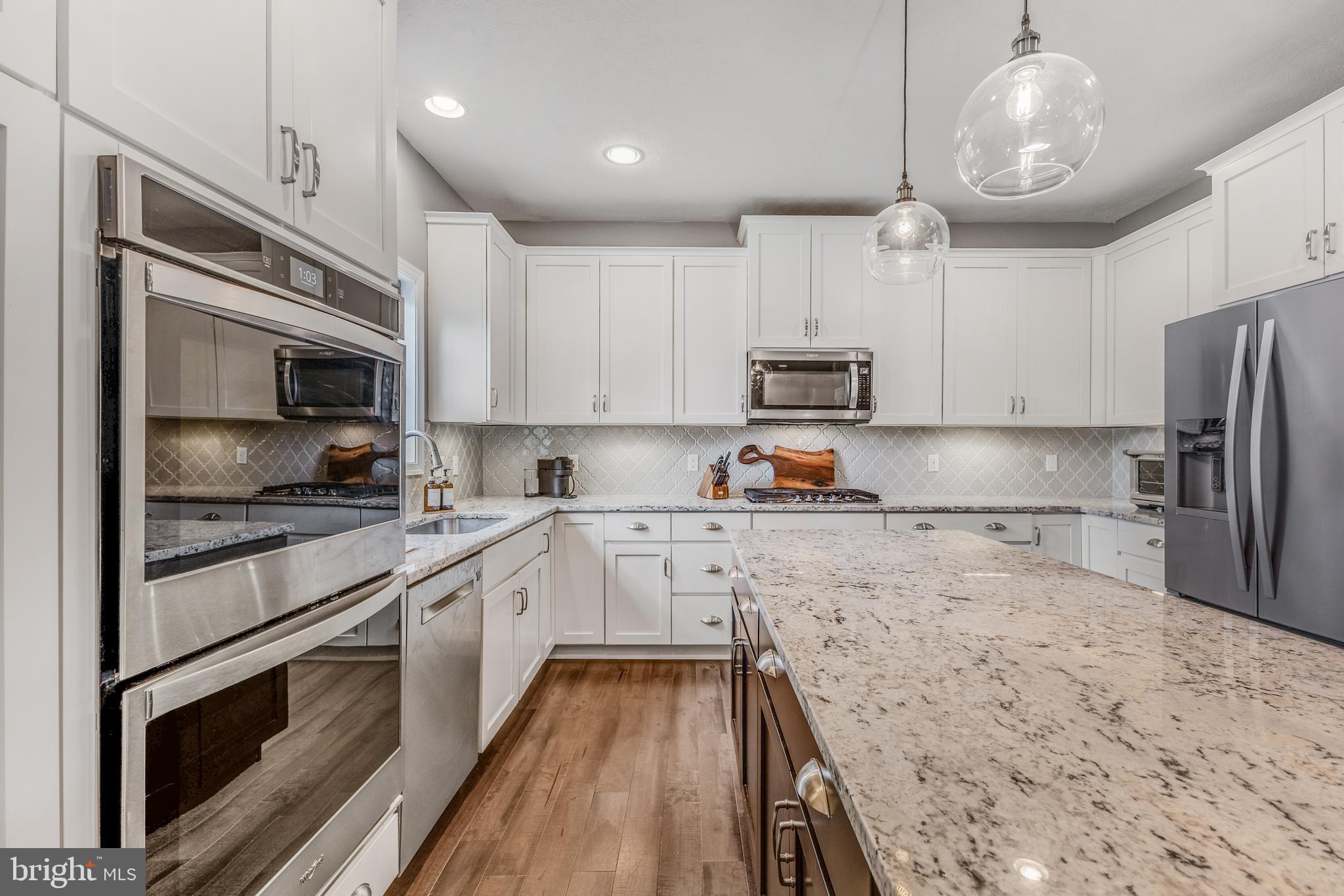 FIELDSTONE - Residential