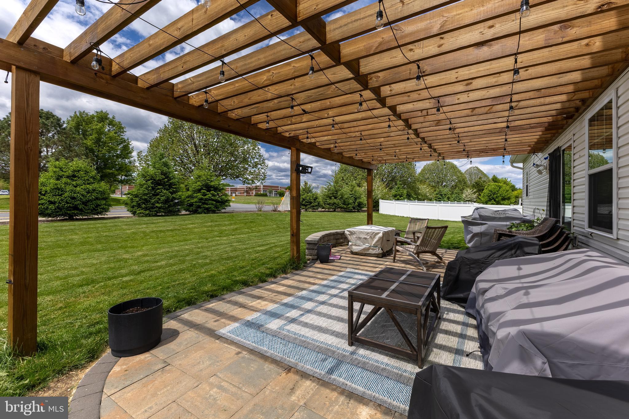 FIELDSTONE - Residential