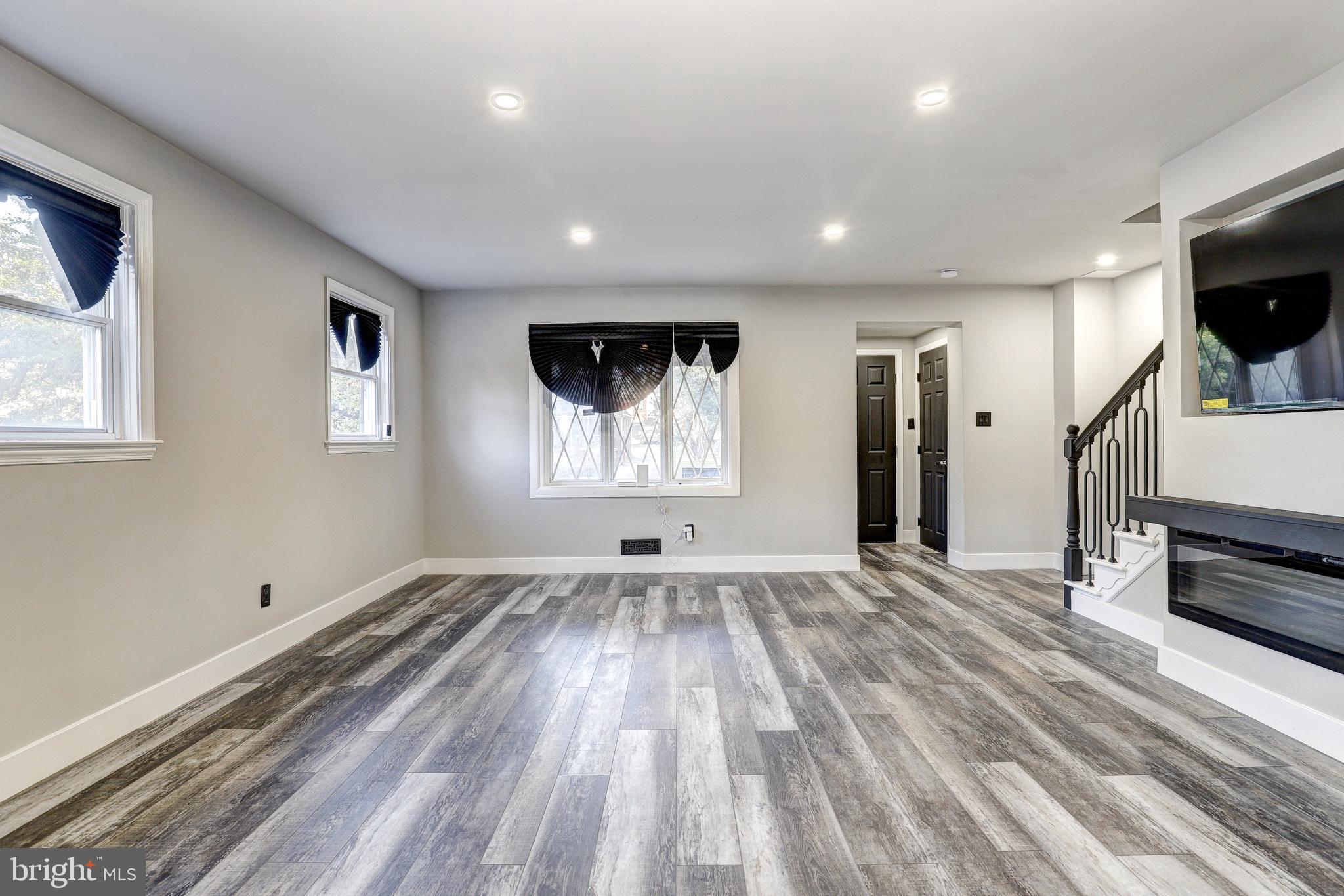WEST BALTIMORE - Residential