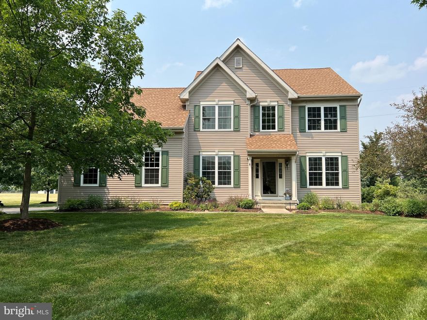 Welcome to Newtown Ridge Estates in bucolic Bucks County, a quiet, private 14-home cul-de-sac subdivision.  This well maintained 4-bedroom, 2 1/2 bath center hall colonial on almost an acre has so much to offer.  Enter into the 2-story foyer, with an office to your left and large formal living room to your right.  Head straight back to the kitchen, appointed with maple cabinets, island, a gas cooktop for the family chef, and plenty of counter space.  The formal dining room is perfect for family gatherings, as is the generously sized family room with fireplace and vaulted ceilings.  On the main floor you will also find the laundry room and a second staircase.  Upstairs is the primary en suite with walk-in closet and additional closet, and a huge bathroom complete with soaking tub and shower.  Three additional sizeable bedrooms and full bath complete this floor.  An unfinished basement provides more than enough storage space.  Out back you'll find a gorgeous paver patio with built in fire pit overlooking an expansive back yard, perfect for watching a multitude of wildlife.  New windows on front and side of house, and the house has a hardwired network with CAT 5 throughout.  Side-entry 2-car garage.  Located in the highly rated Council Rock School district and minutes away from quaint, downtown Newtown, with plenty of quality dining and shopping options.