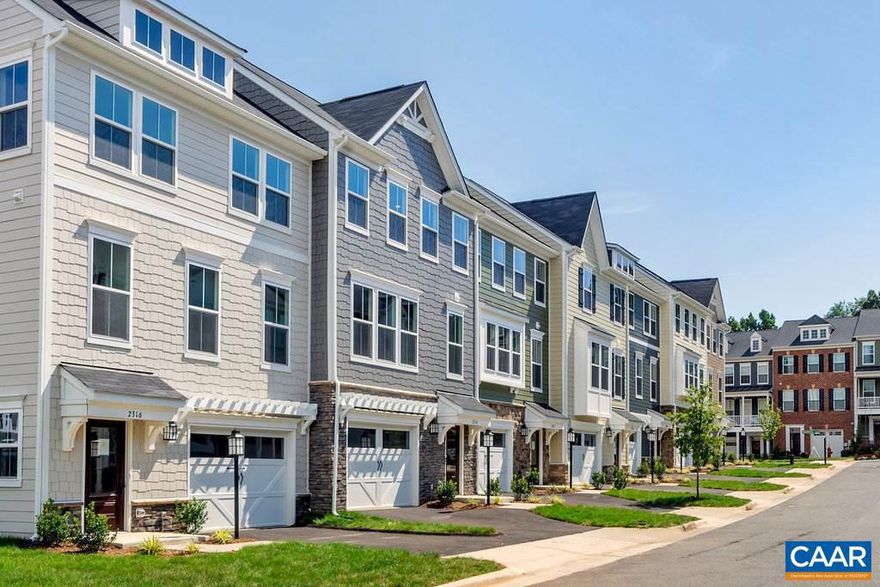 Located just minutes from the Downtown Mall, this home offers beautiful, designer inspired finishes. The effortlessly open floorplan has a spacious galley kitchen which leads to an outdoor deck that is perfect for an evening of entertaining friends and family. Soak up the Carter?s Mountain views from the rooftop terrace or while playing with your dog in the neighborhood dog park.,Granite Counter,Maple Cabinets