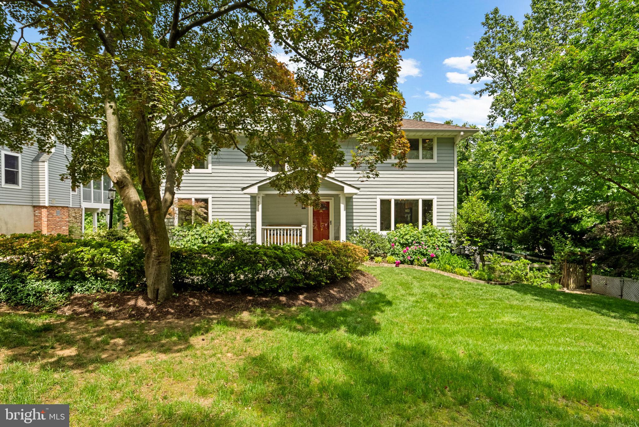 743 ROLLING VIEW DRIVE