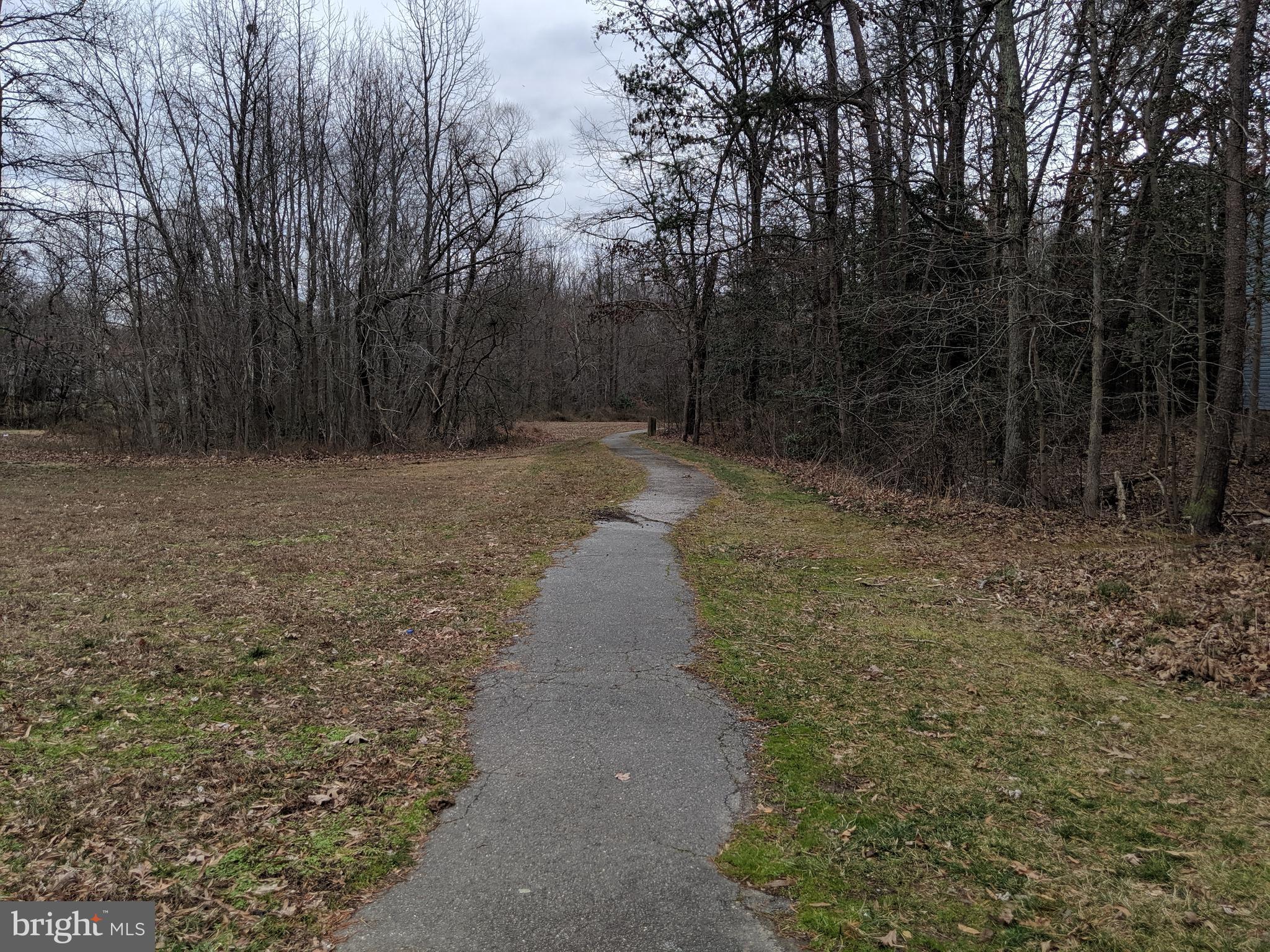 HUNTINGTON NEIGHBORHOOD - Residential Lease