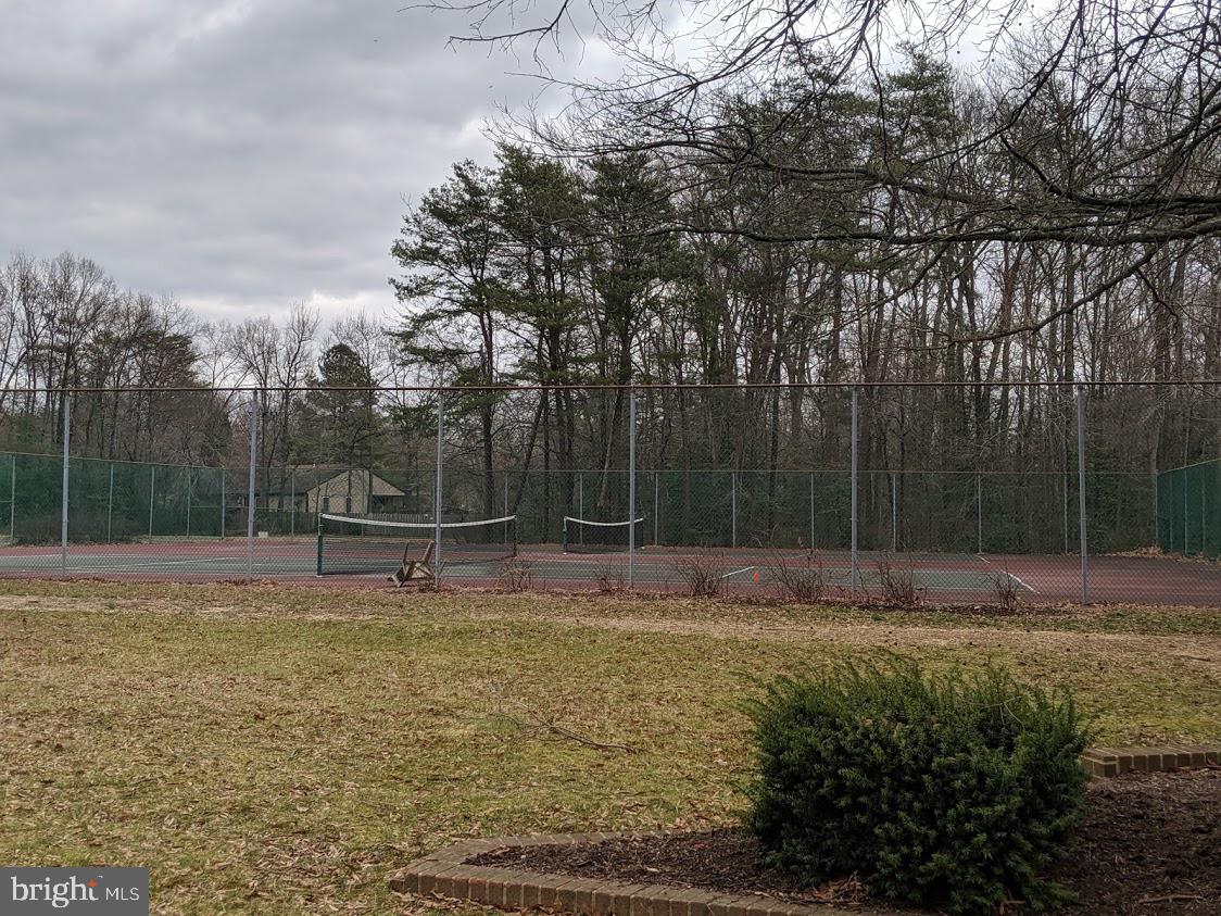 HUNTINGTON NEIGHBORHOOD - Residential Lease