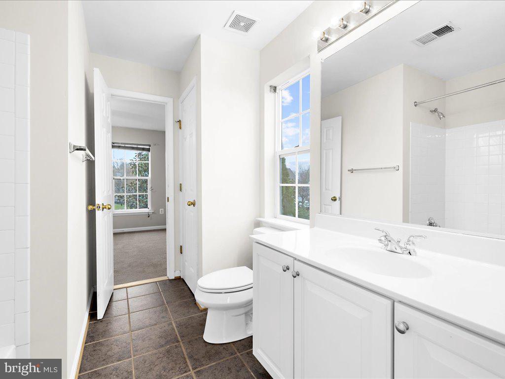 ASHBROOK - Residential