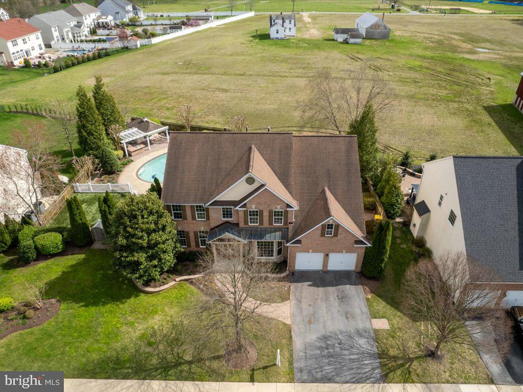 ASHBROOK - Residential