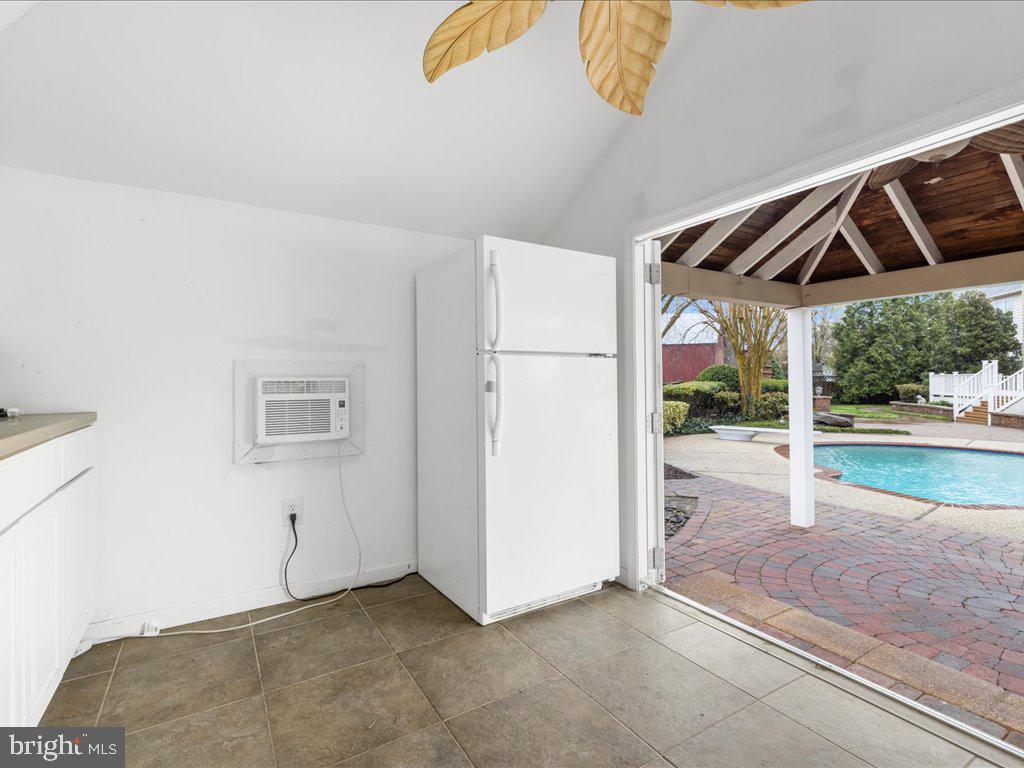 ASHBROOK - Residential