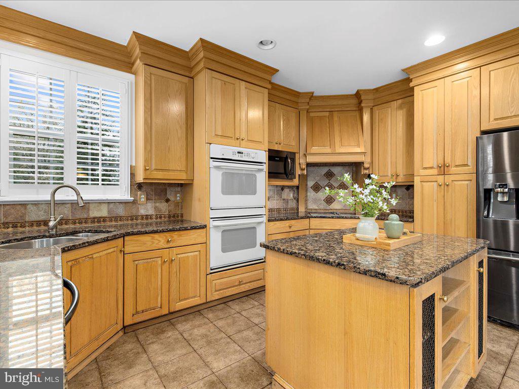 ASHBROOK - Residential