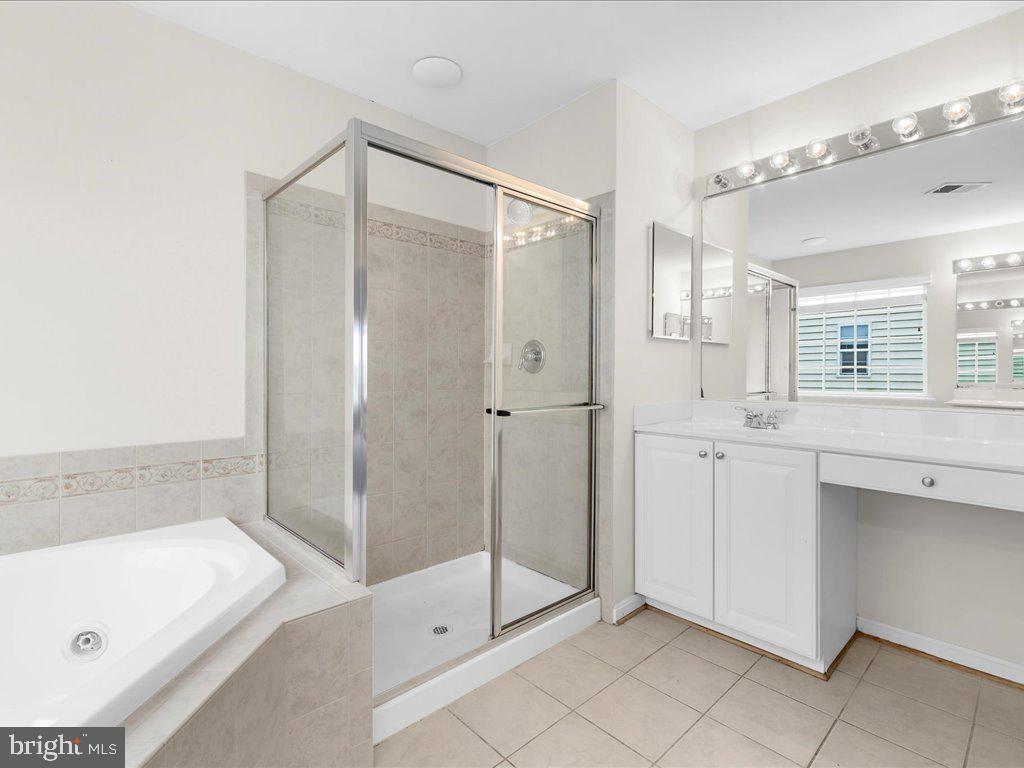 ASHBROOK - Residential