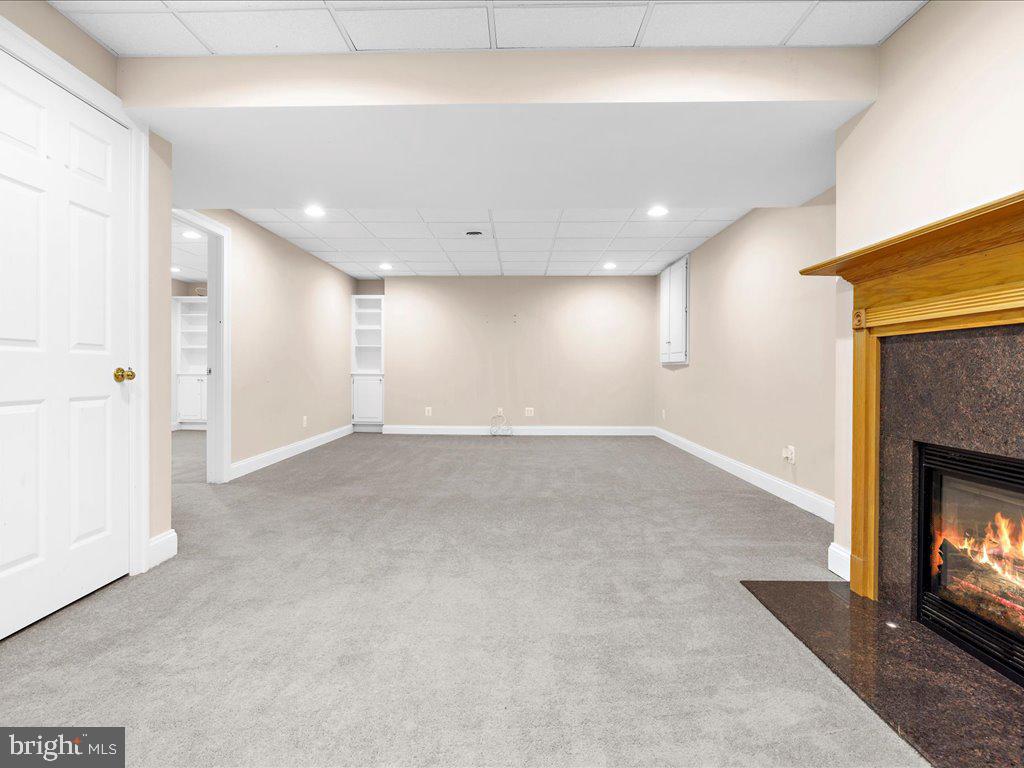 ASHBROOK - Residential