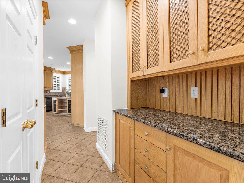 ASHBROOK - Residential